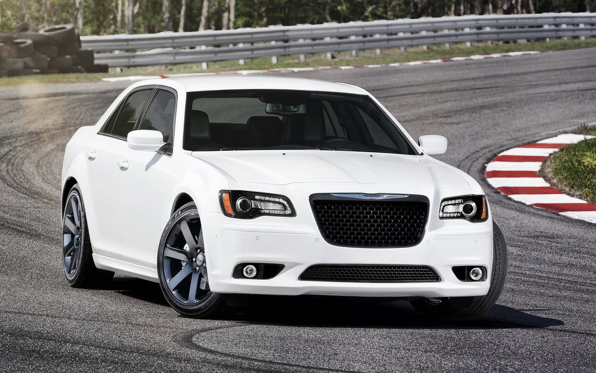 Chrysler 300 SRT8 wallpapers and images   wallpapers pictures photos