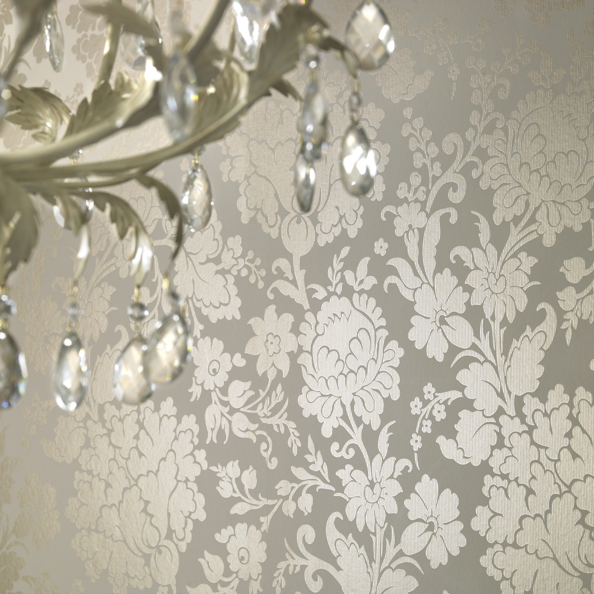Graham Brown Launches Its New Mode Wallpaper Collection Romance