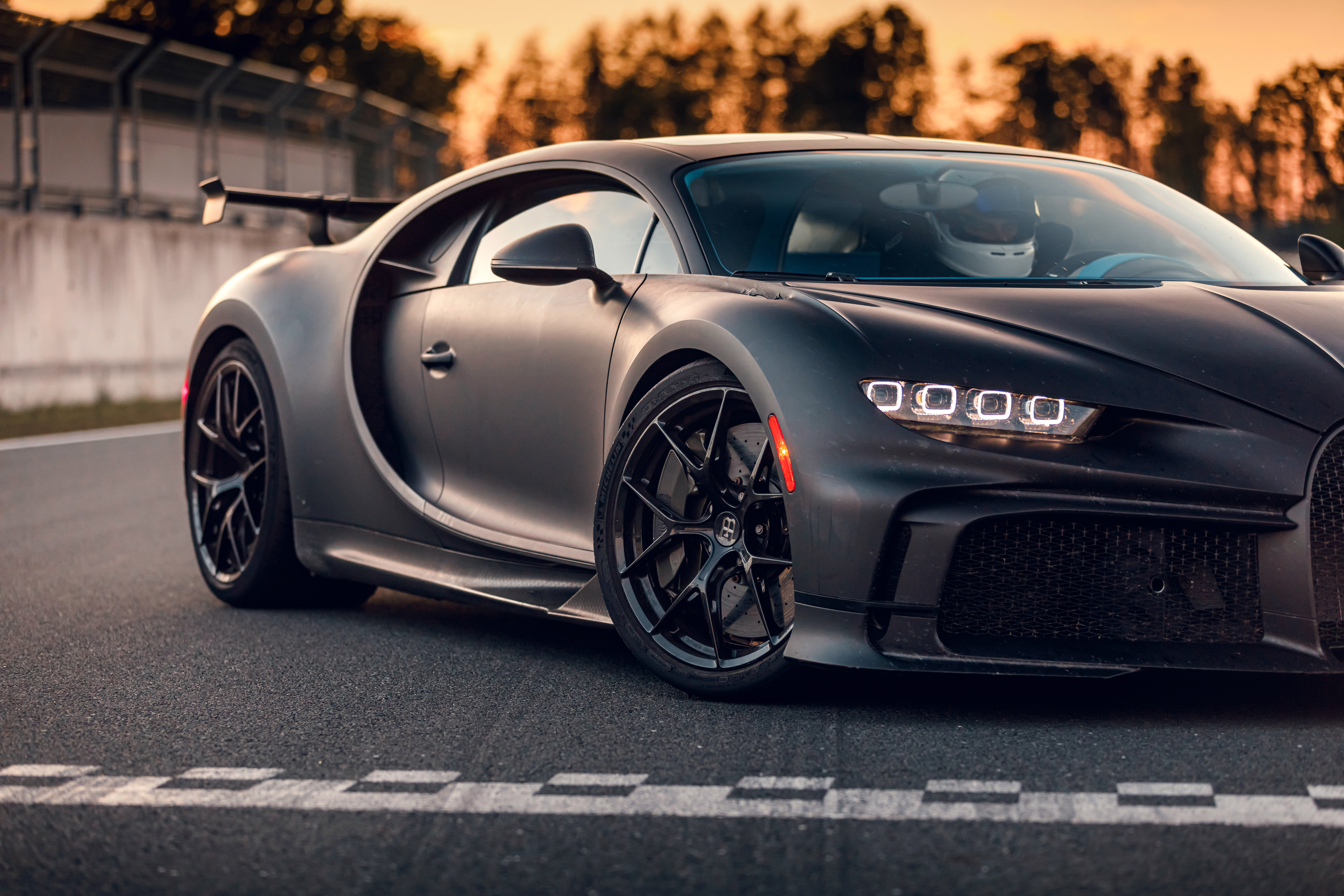 4k Bugatti Chiron Pur Sport Wallpaper