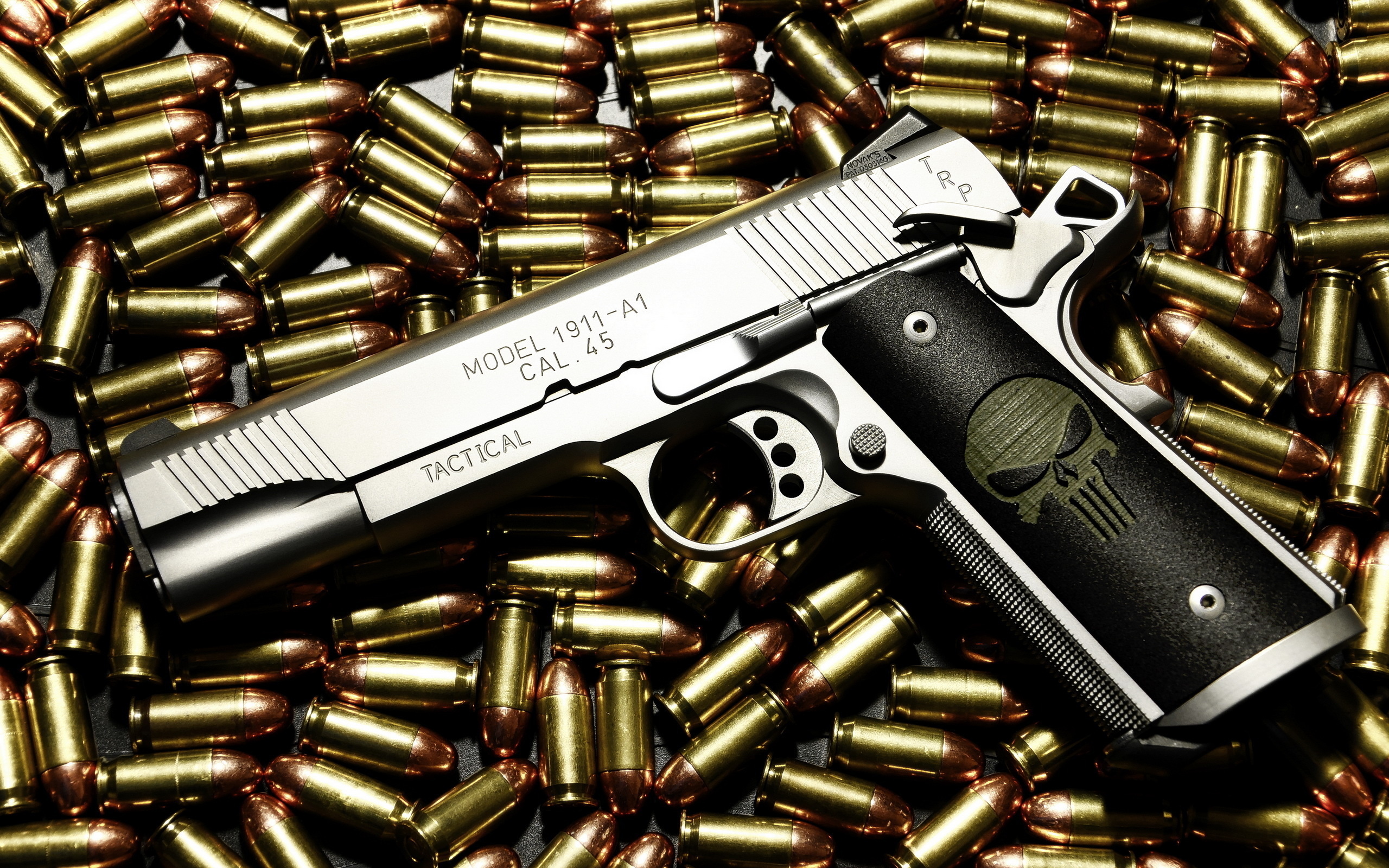 Wallpaper Gun Pistol On Background From Photo