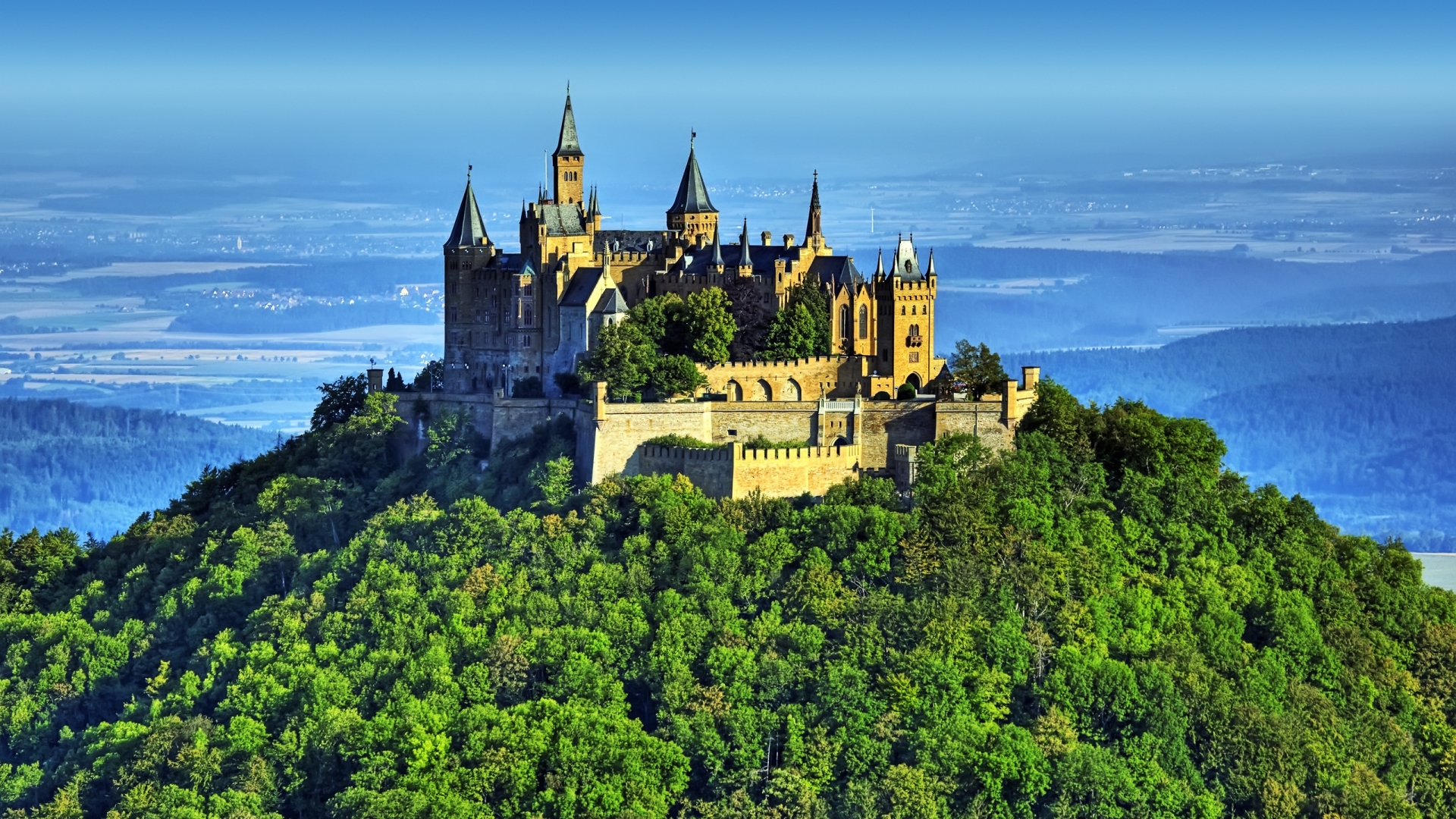 Hohenzollern Castle In Germany Wallpaper