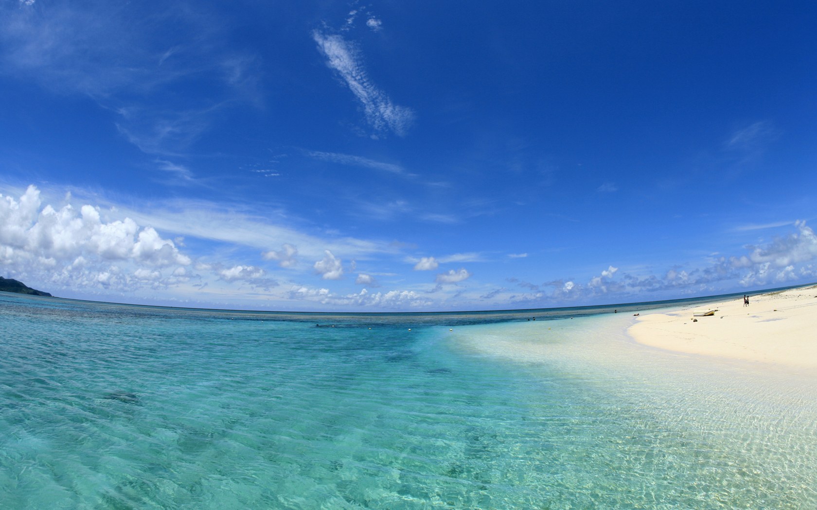 Okinawa S Beautiful Sea Aquamarine Water And Blue Sky