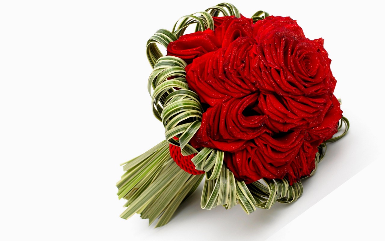 Red Rose Bouquet Wallpaper