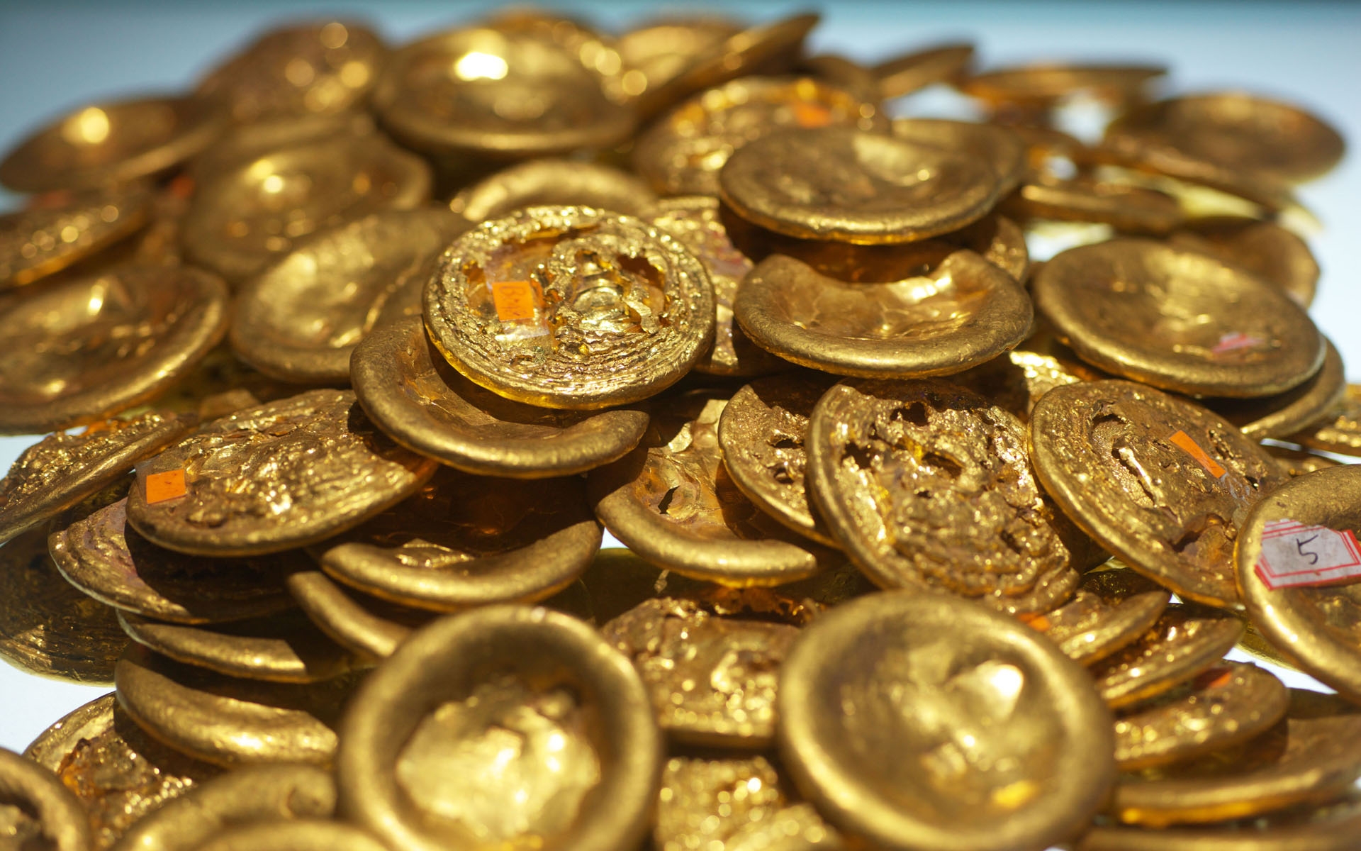 Chinese Gold Coins Wallpaper Stock Photos