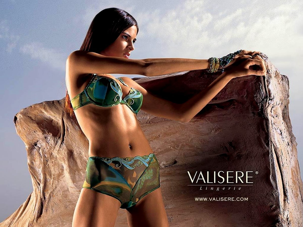 Bikini Background HD Wallpaper