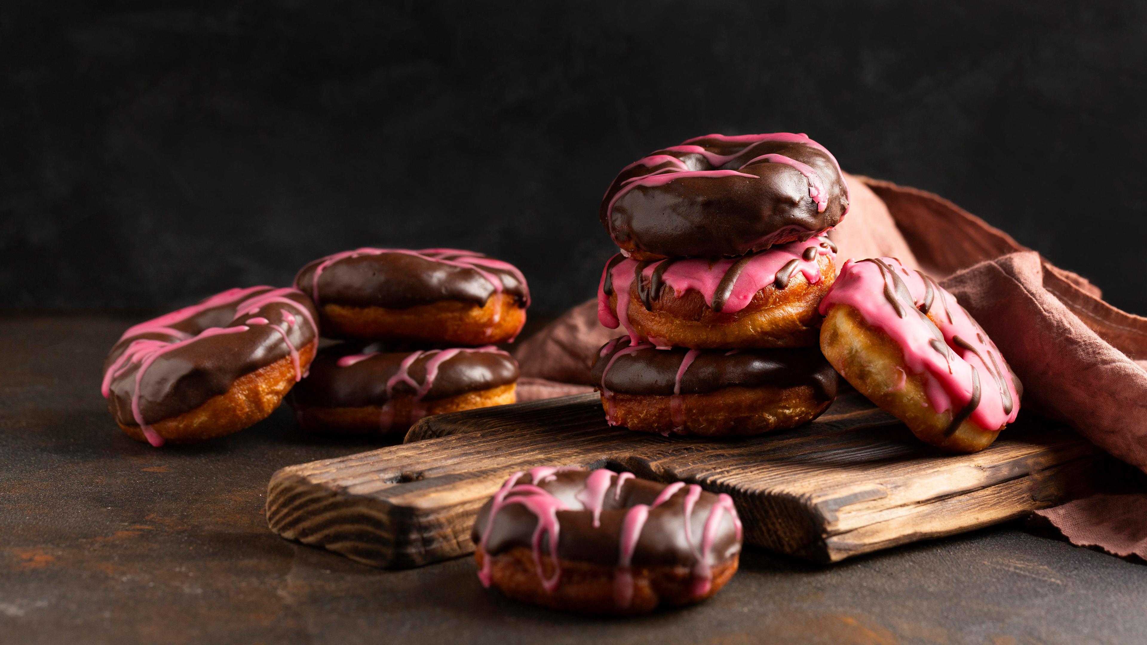 Glazed Doughnuts Wallpaper