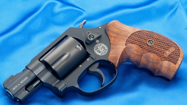 Smith And Wesson Black Revolver Wallpaper HD