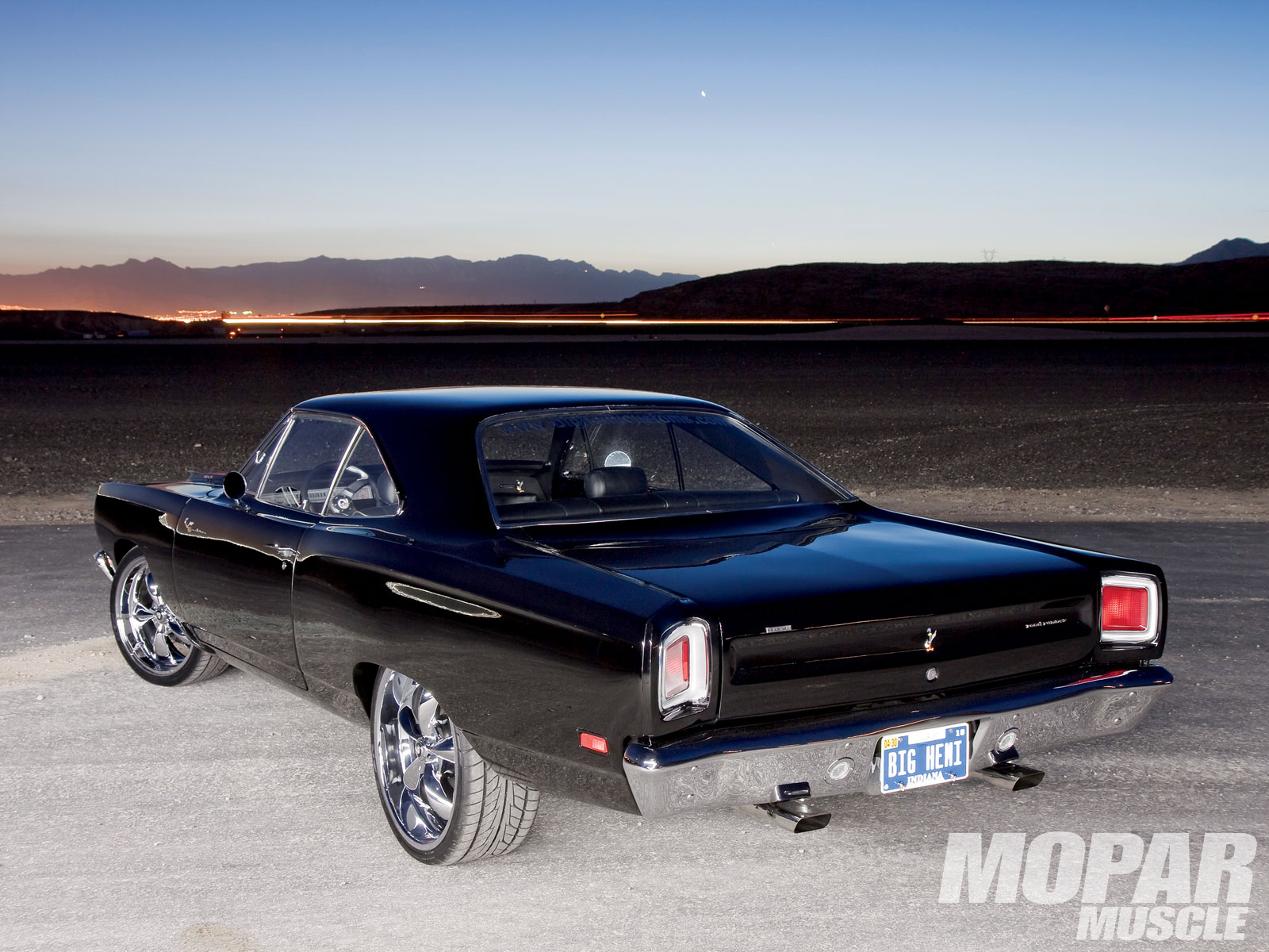 Plymouth Road Runner Back