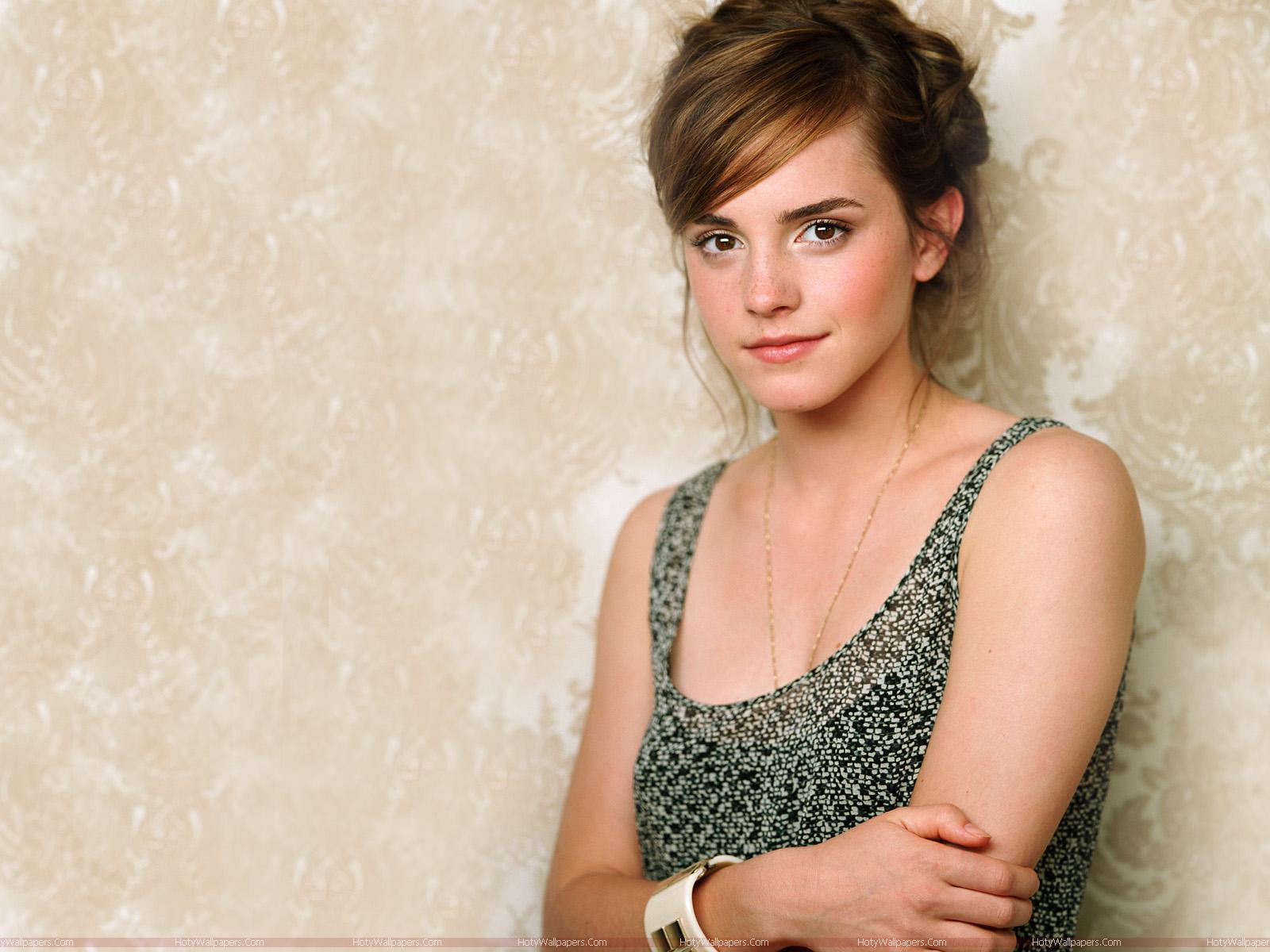 Emma Watson Glamorous Wallpapers Fun Hungama