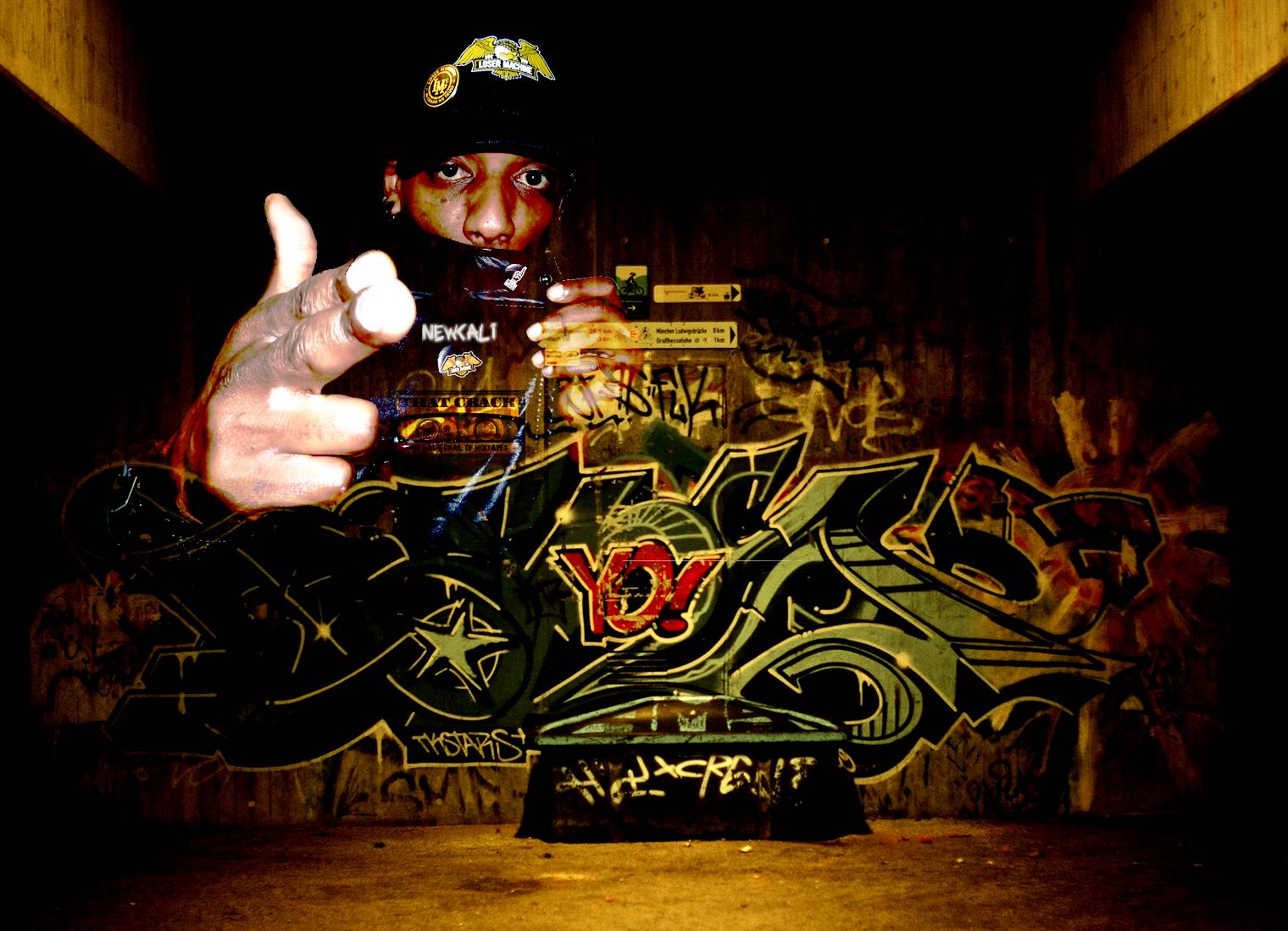 Pics Photos   Hip Hop Graffiti Wallpaper 335x330 Jpg