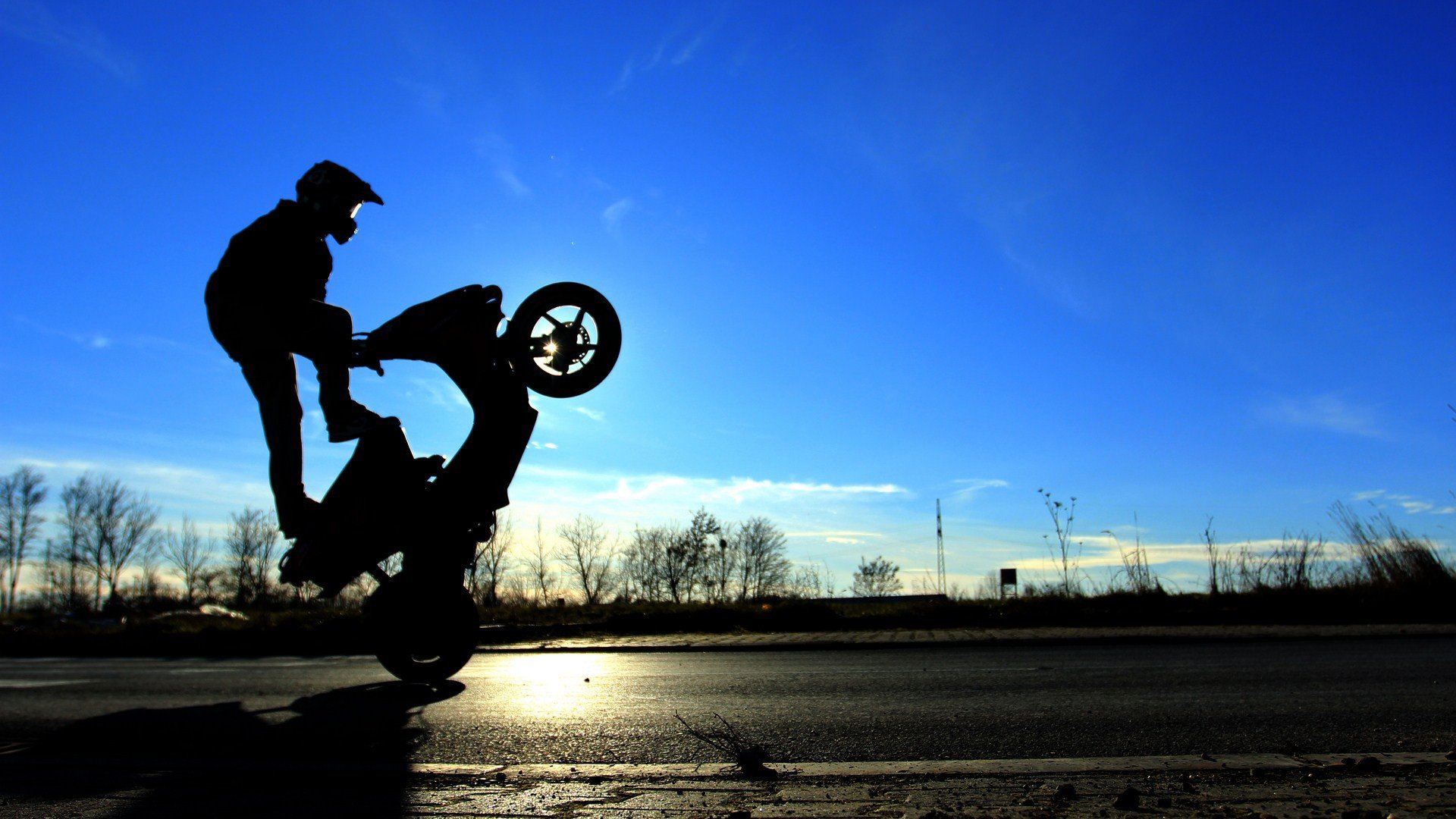 Motorbike Stunt Wallpaper Image