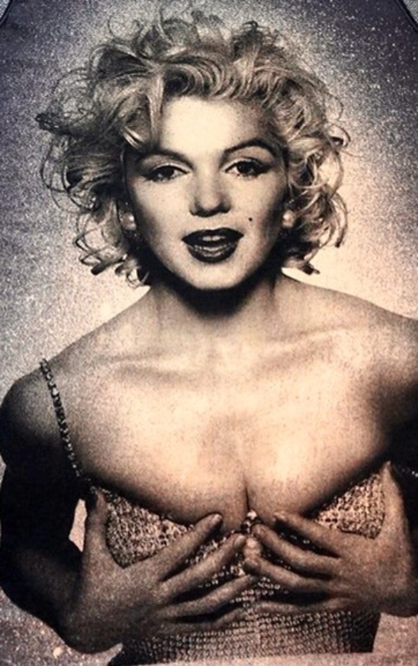Marilyn Monroe Thug 55002 ZWALLPIX