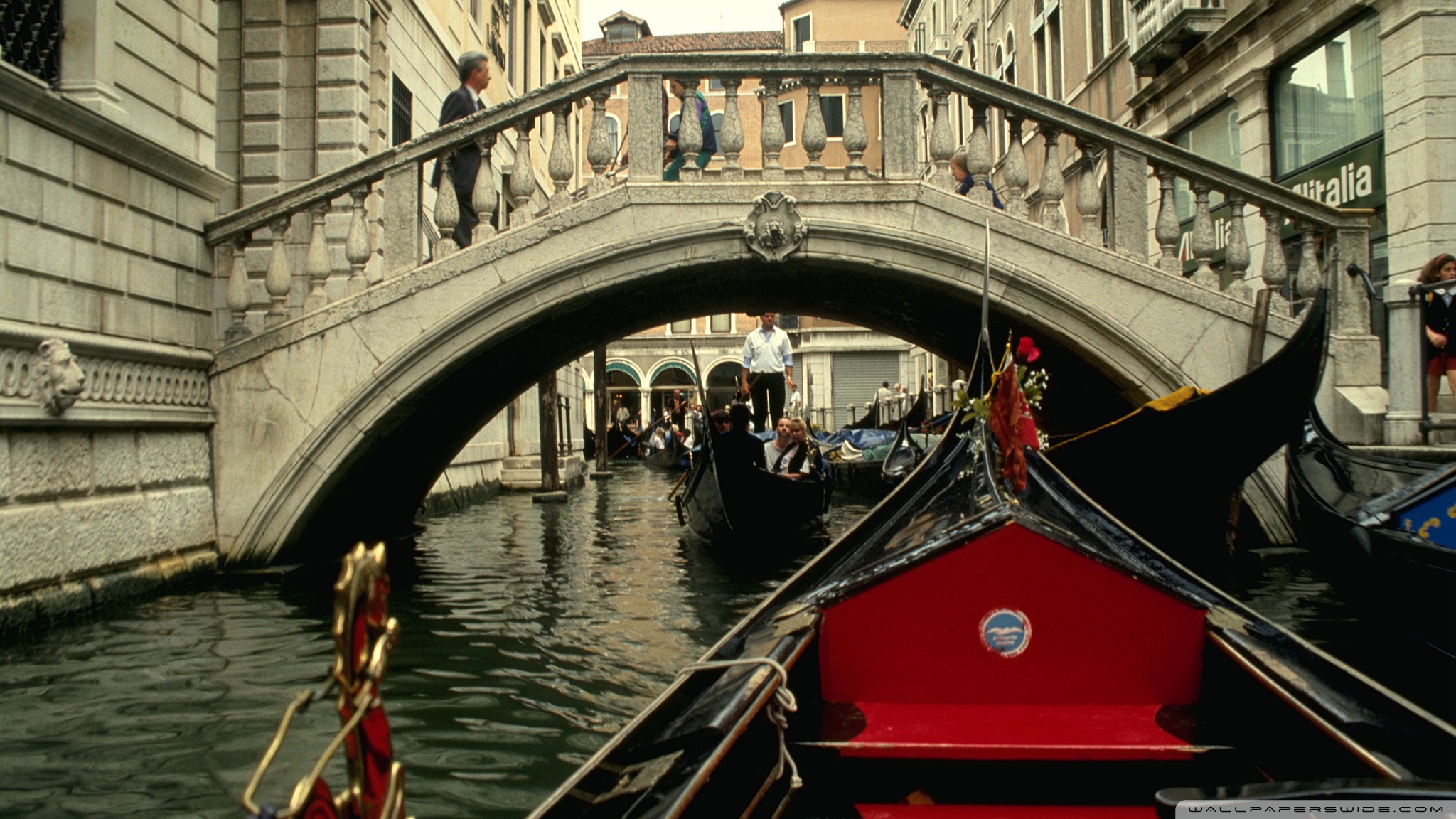 Venice Gondola Ride 4k HD Desktop Wallpaper For Ultra Tv
