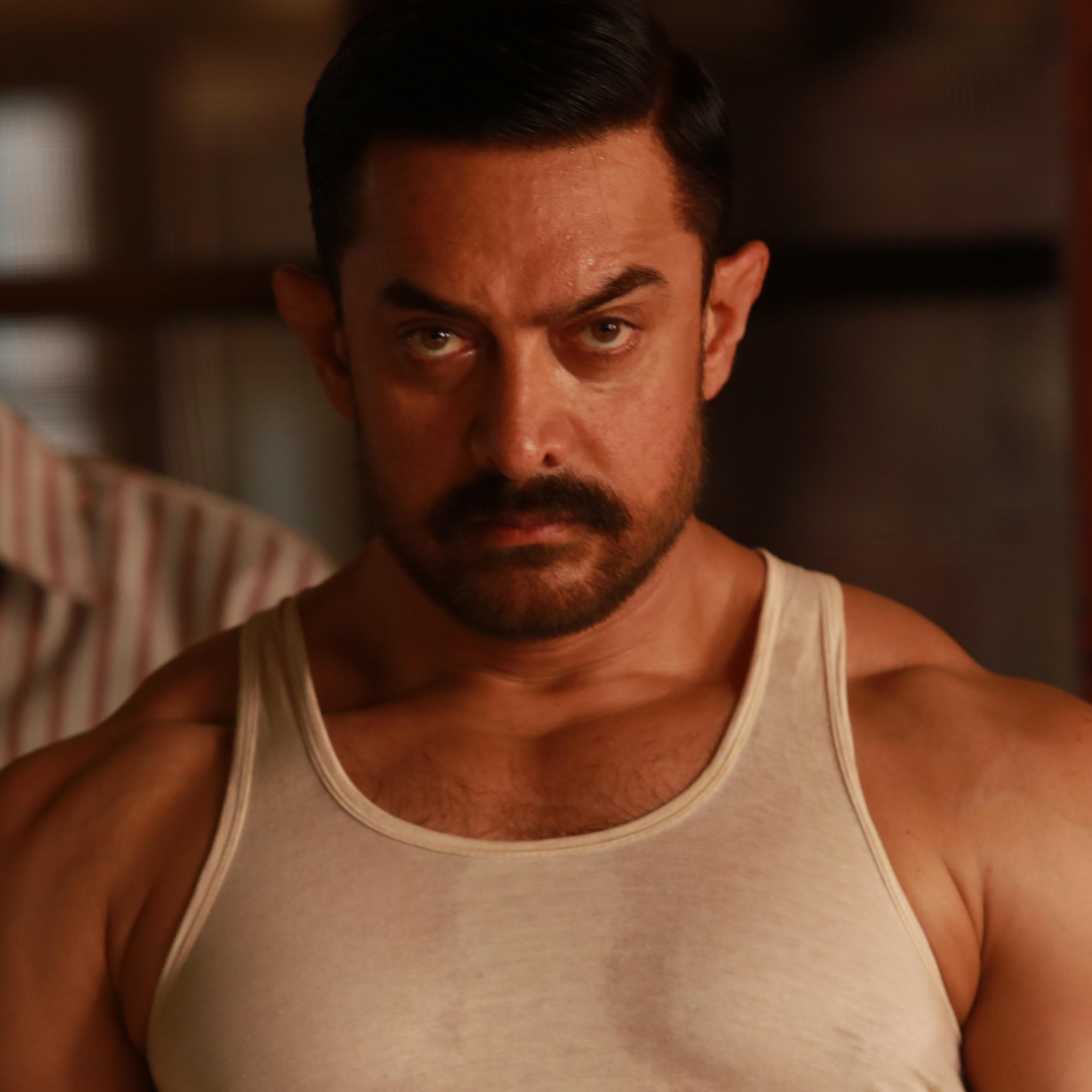Bollywood Actor Aamir Khan Photos HD Wallpaper