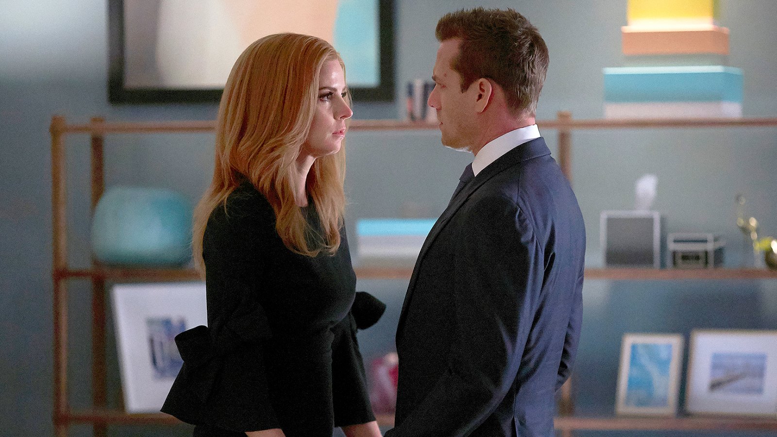 Suits Recap Harvey Blows Up After Kiss With Donna