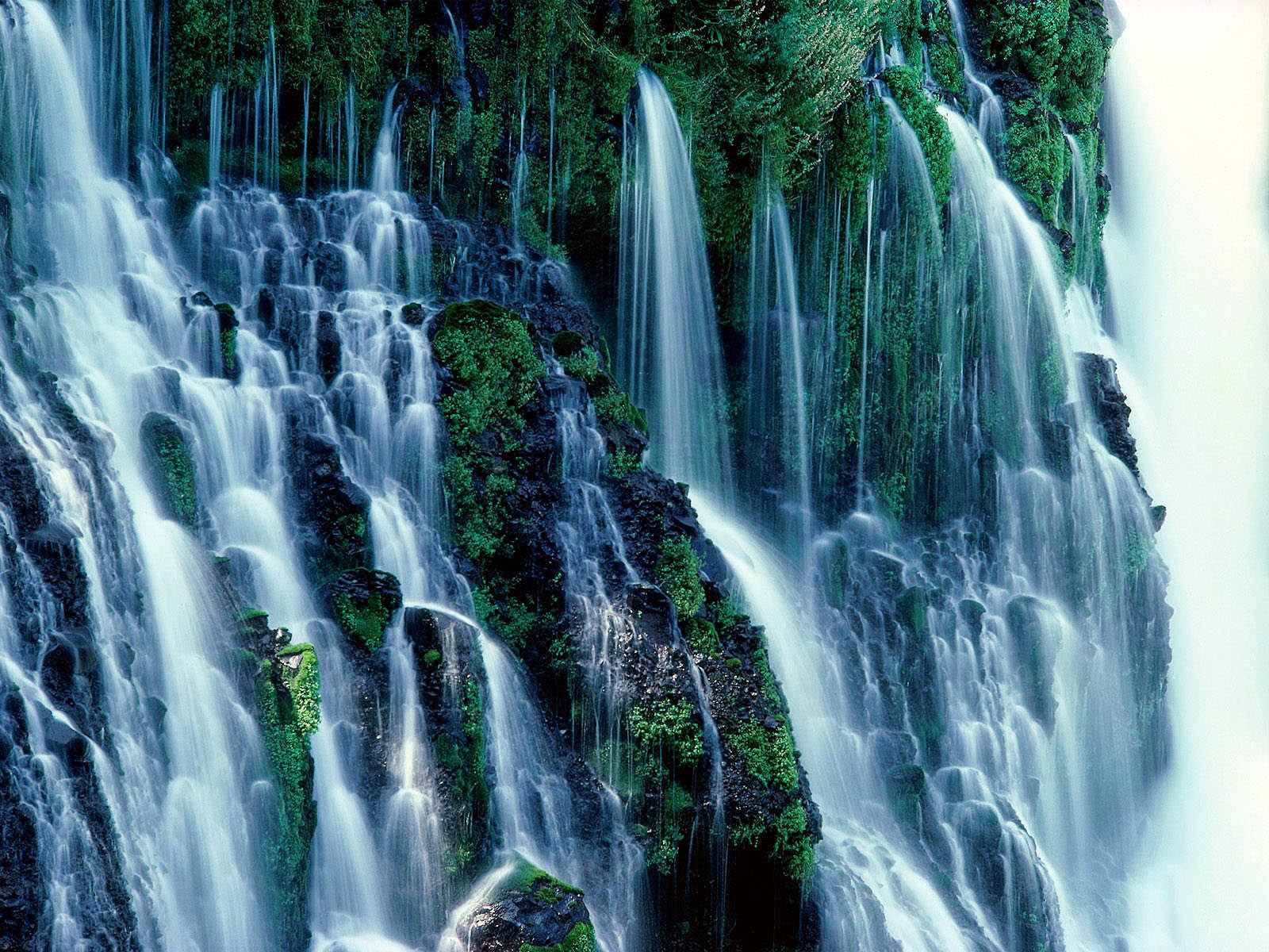 Free Download Best Top Desktop Waterfalls Wallpapers Hd Waterfall Wallpaper 1600x1200 For Your