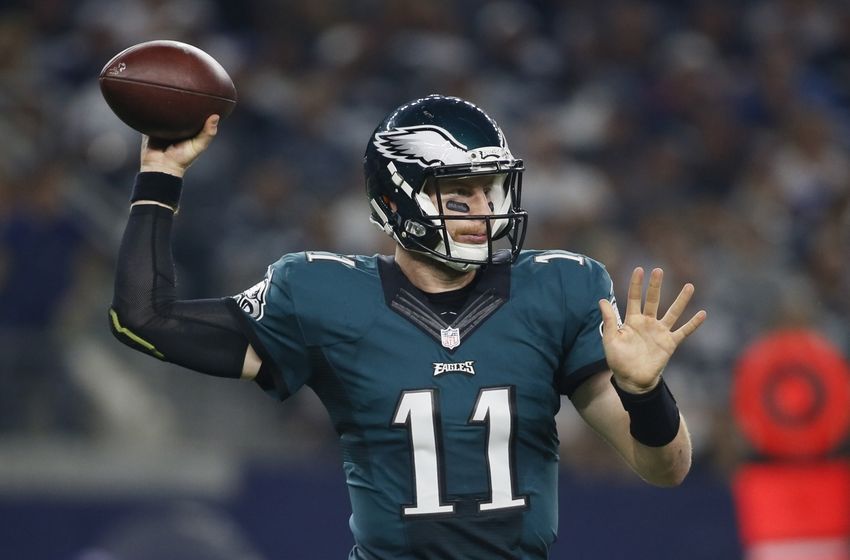 Carson Wentz Puts The Eagles Up With His First Td Pass