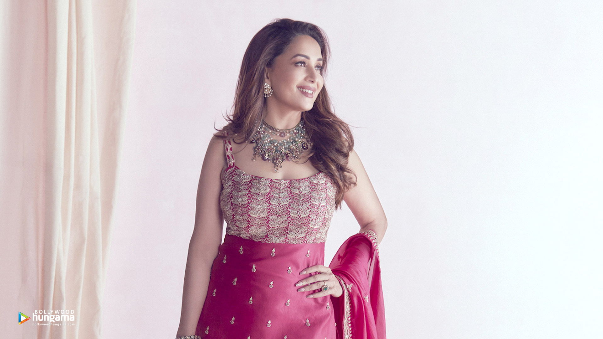 Madhuri Dixit Wallpaper