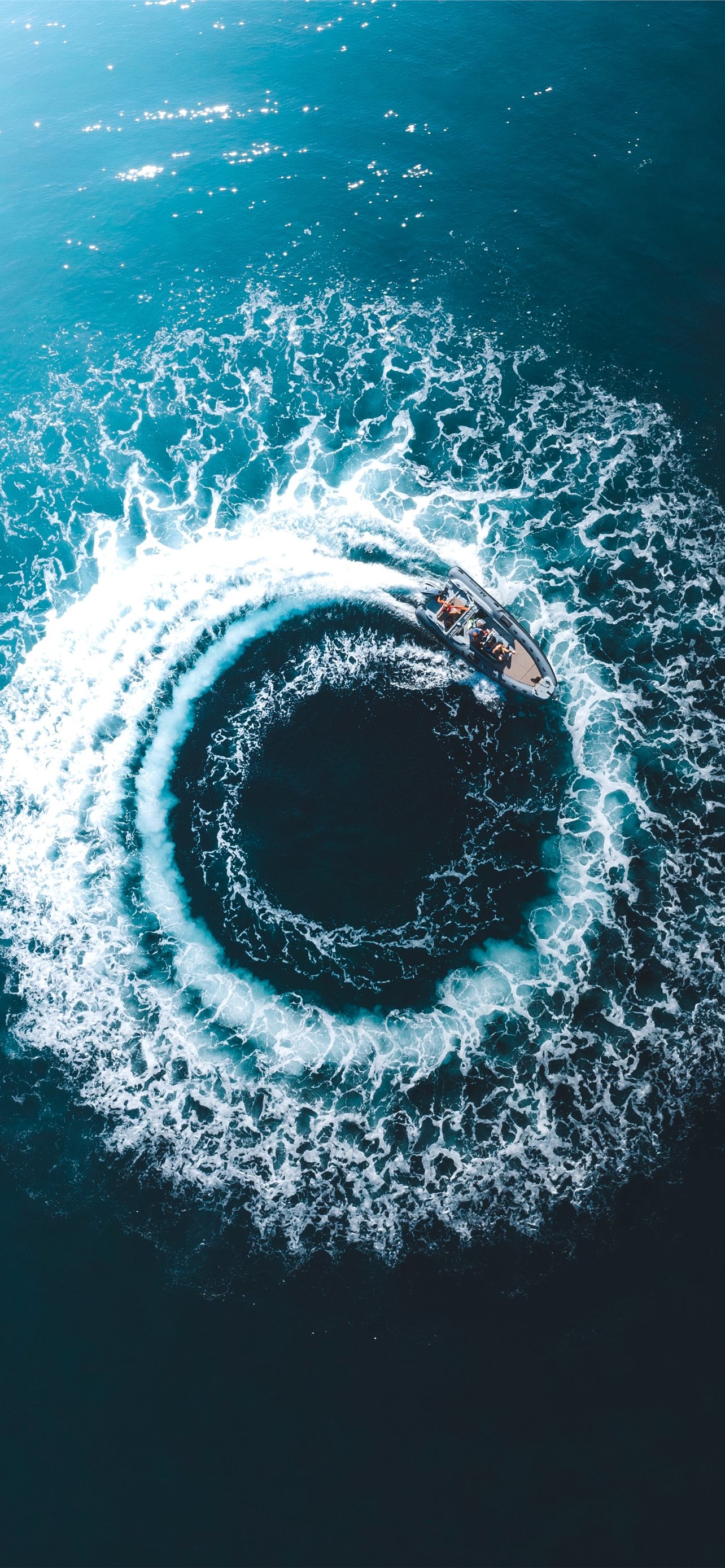 Water Wave In Close Up Photography iPhone Wallpaper