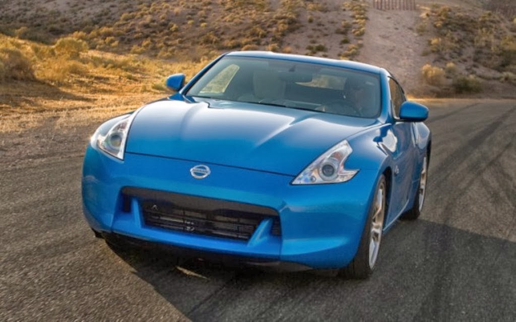 Nissan 370z Coupe Front Blue Body Sporty Design Car Image