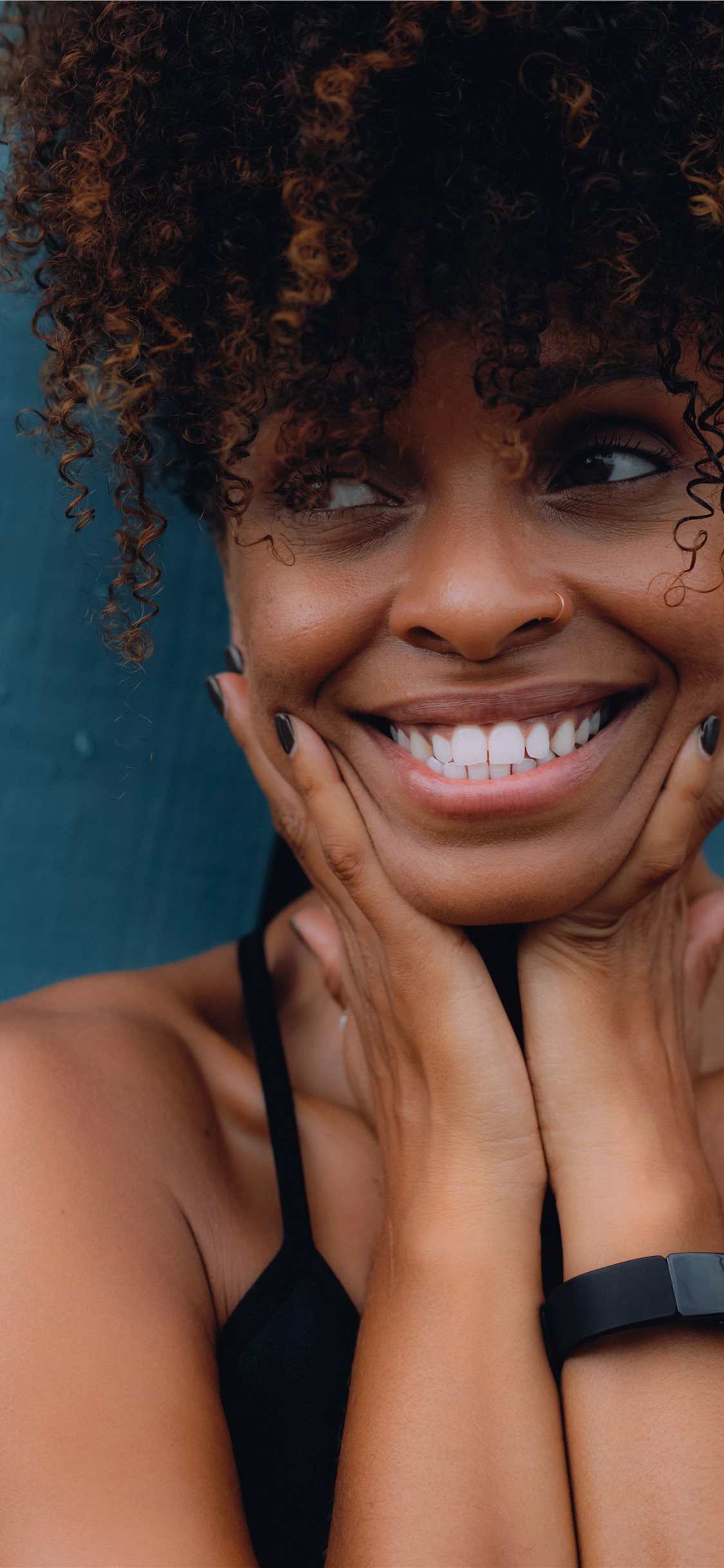 Natural Hair Curly Black Girl iPhone X Wallpaper