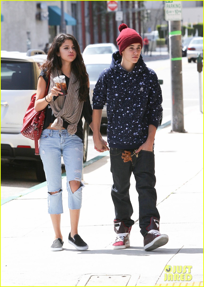 Justin Bieber Selena Gomez Panera Pair Photo