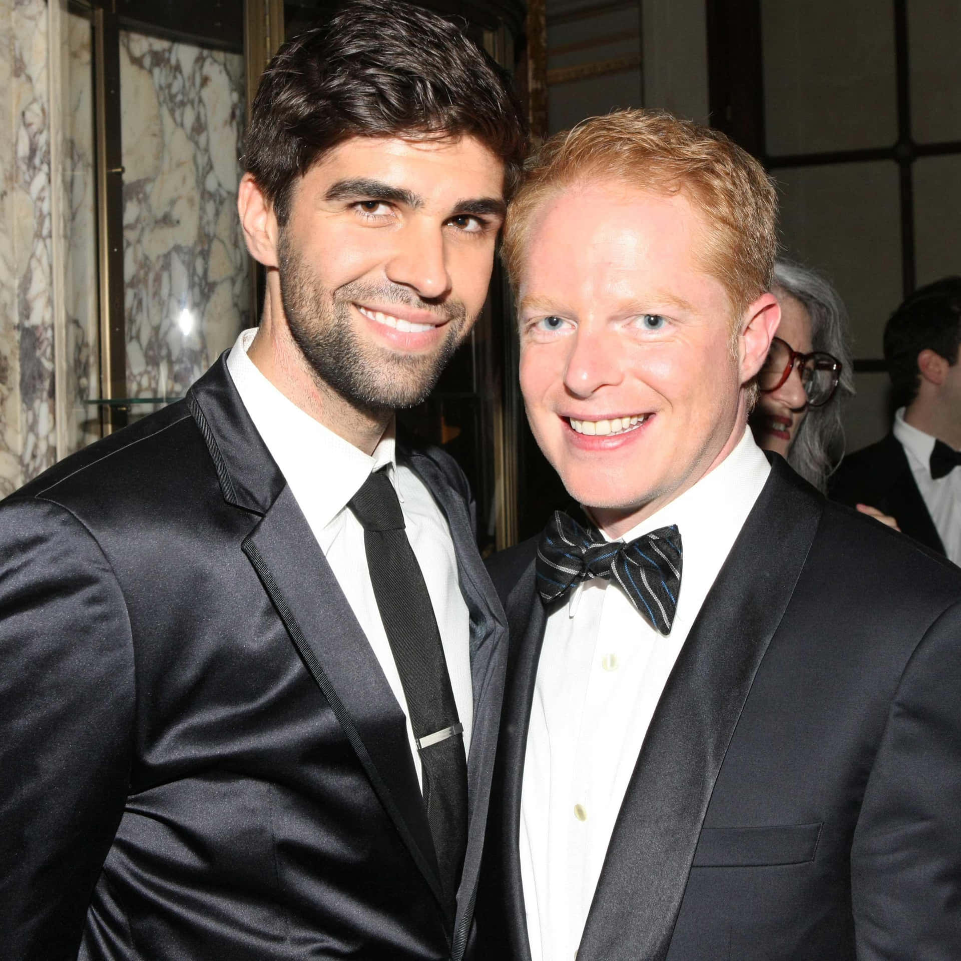 Jesse Tyler Ferguson X Wallpaper