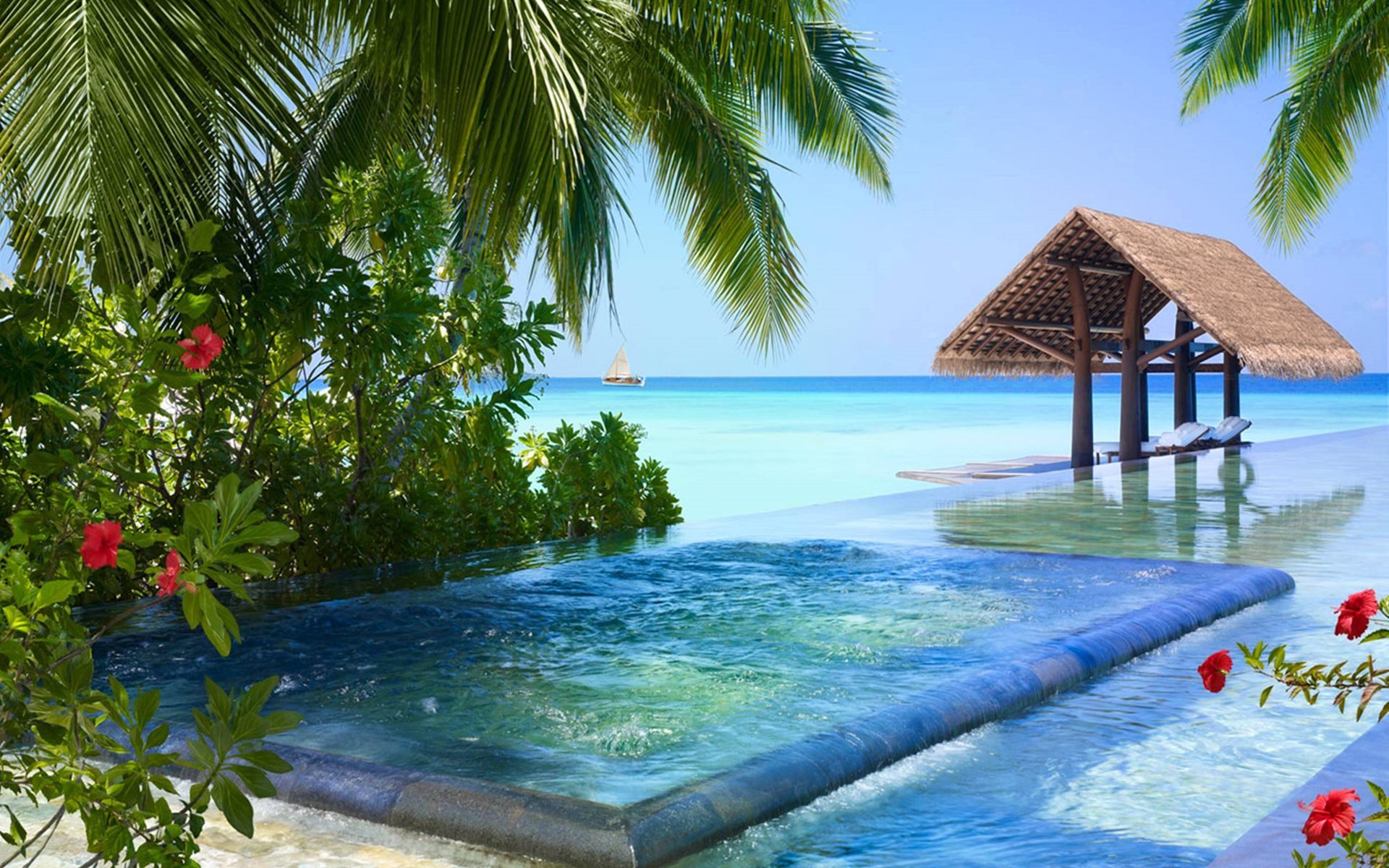Beautiful Beach Place In Maldives HD Wallpaper