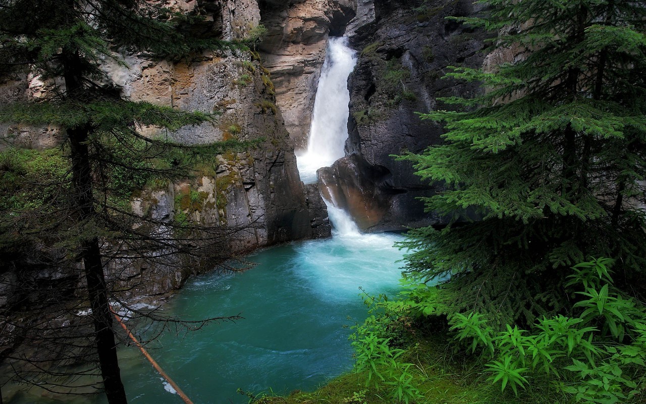 Beautiful mountain waterfall wallpaper 15628 1280x800
