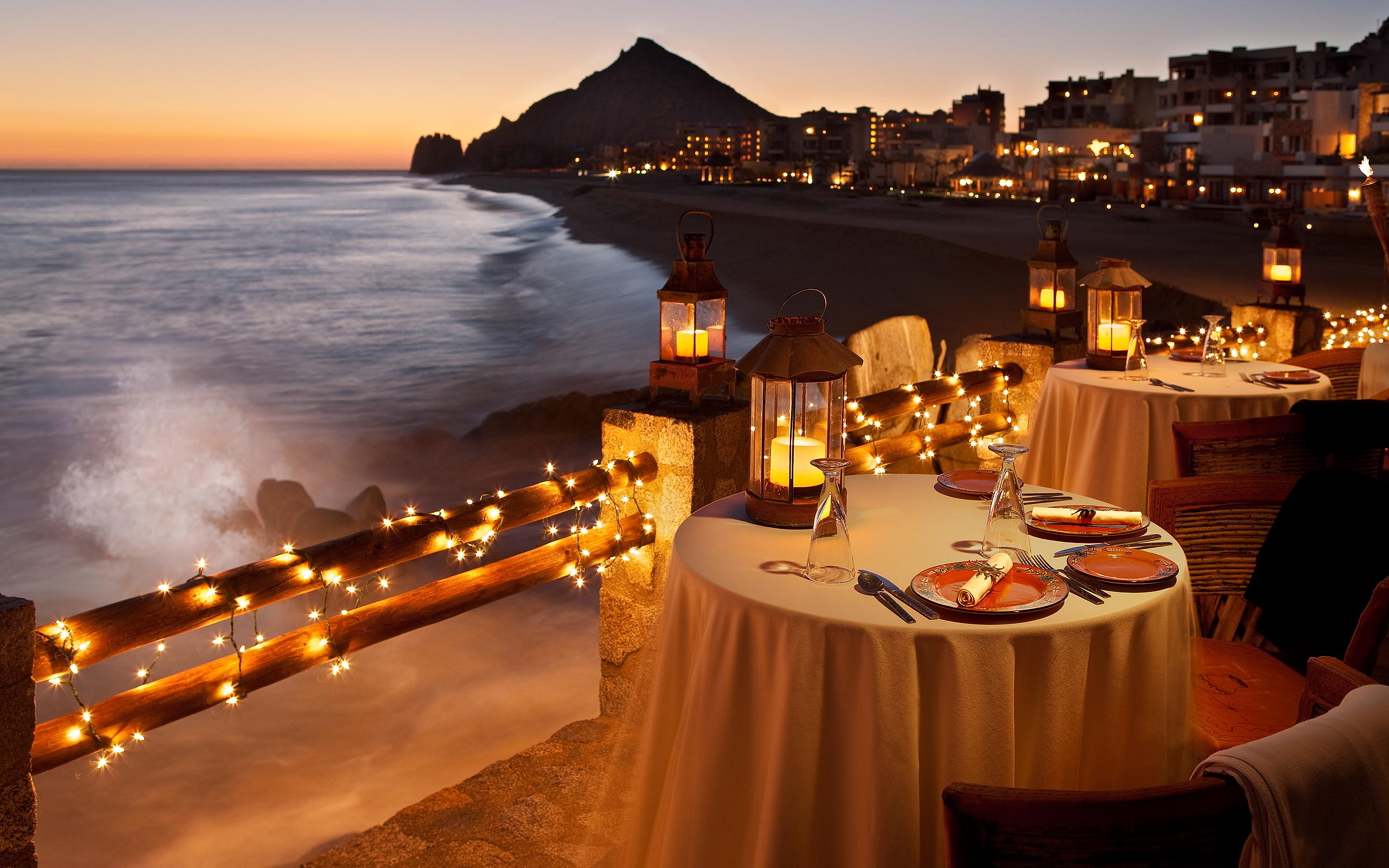Enjoy a romantic dinner for two in Marina Preko Sailogy
