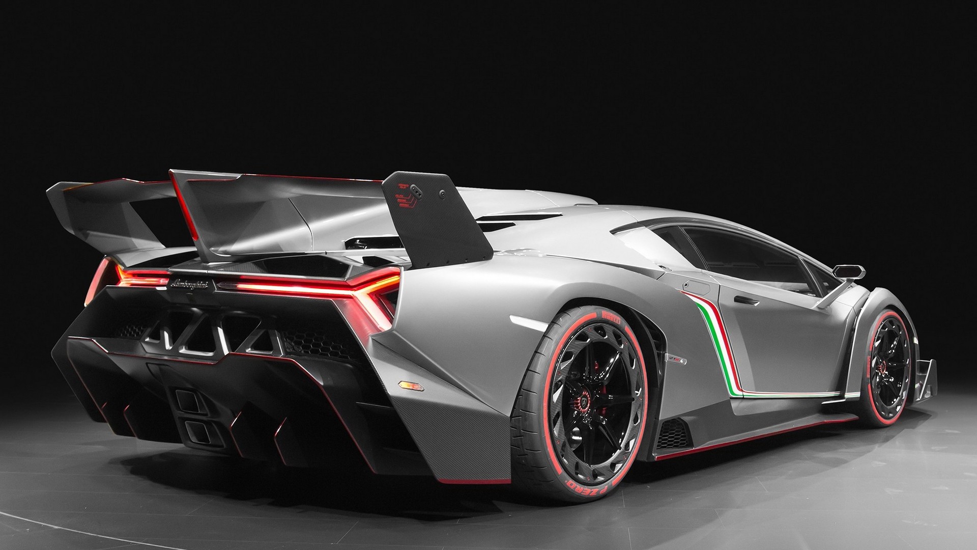 Lamborghini Veneno Mid Engine