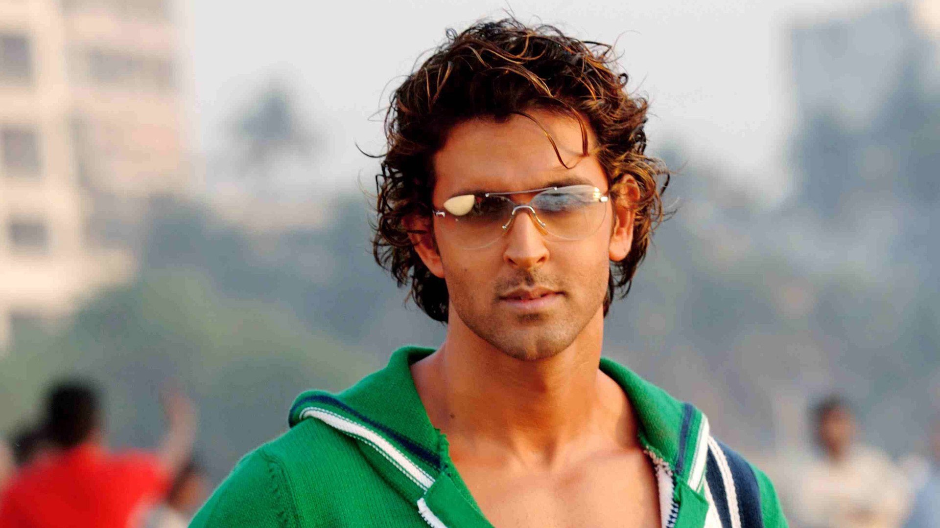 Famous Stylish And Handsome Actor Hrithik Roshan In