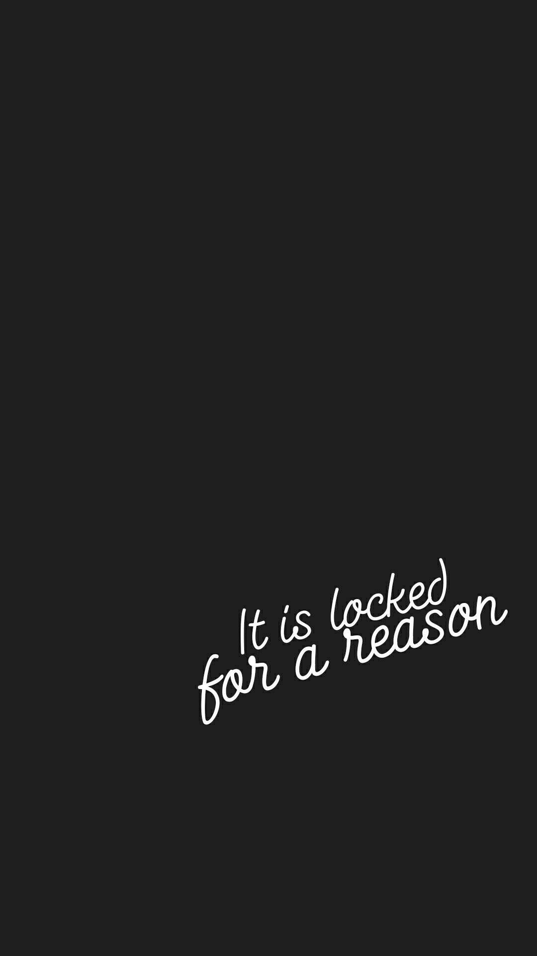 Black Screen Wallpaper