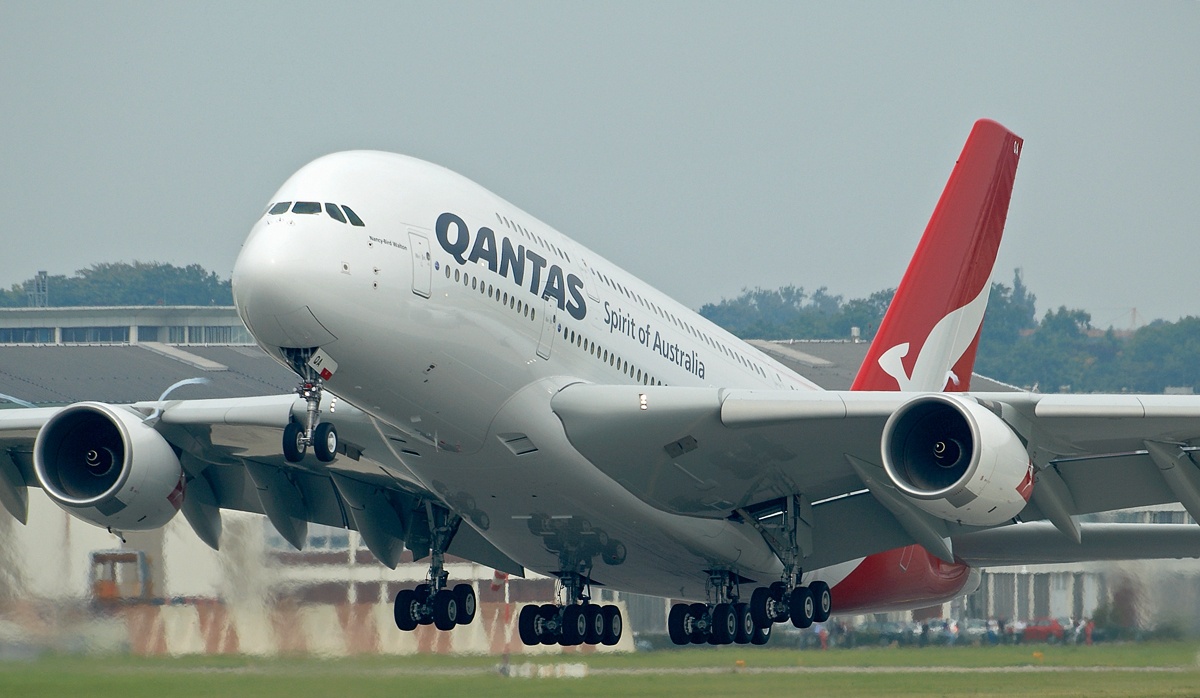 Qantas Airbus A380 Take Off Spirit Of Australia