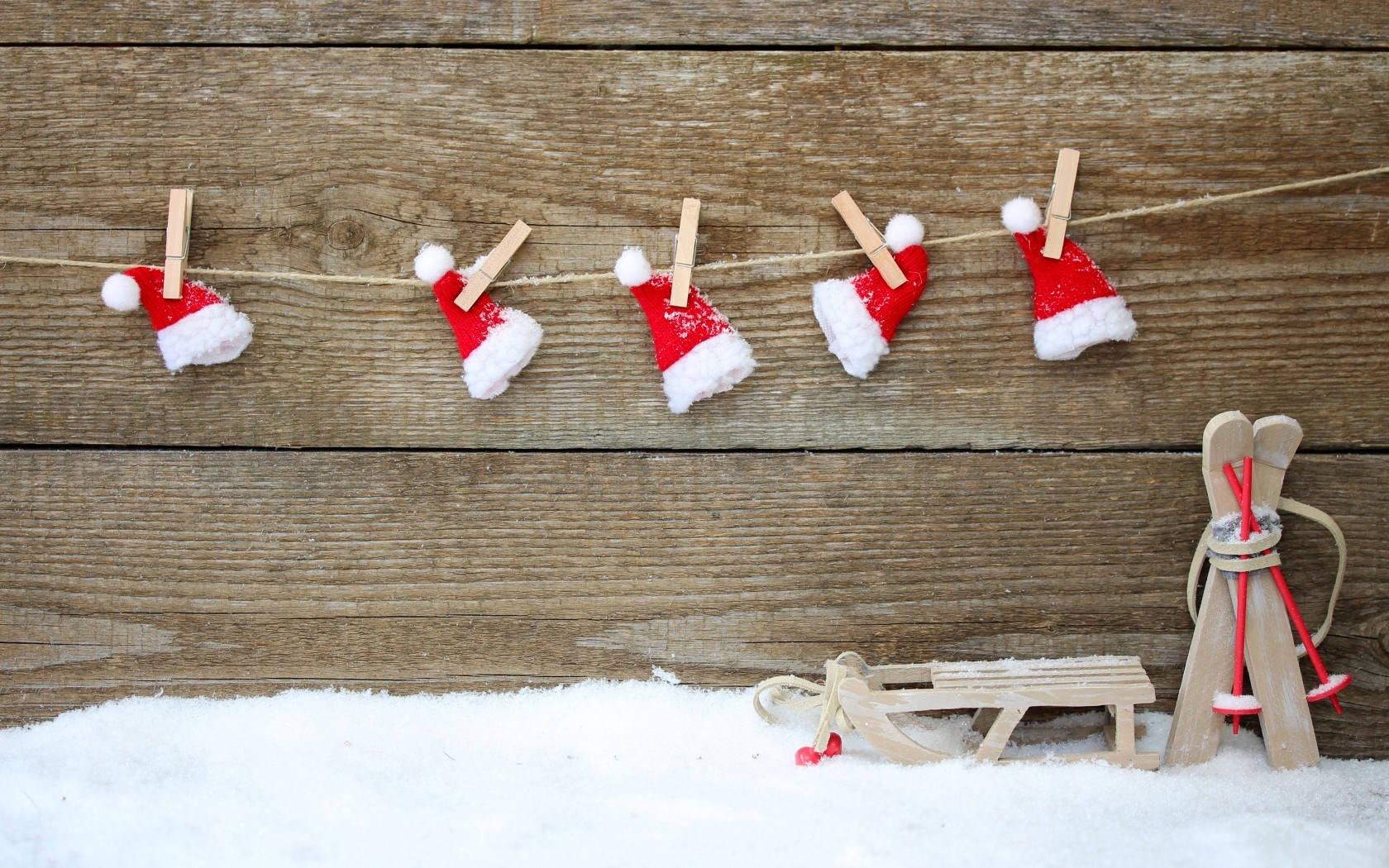 christmas snow hats red toys peg wooden wall photo hd wallpaper
