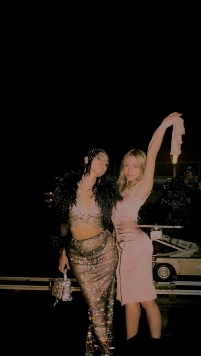 Maddy And Cassie From Euphoria Lockscreen Clothing