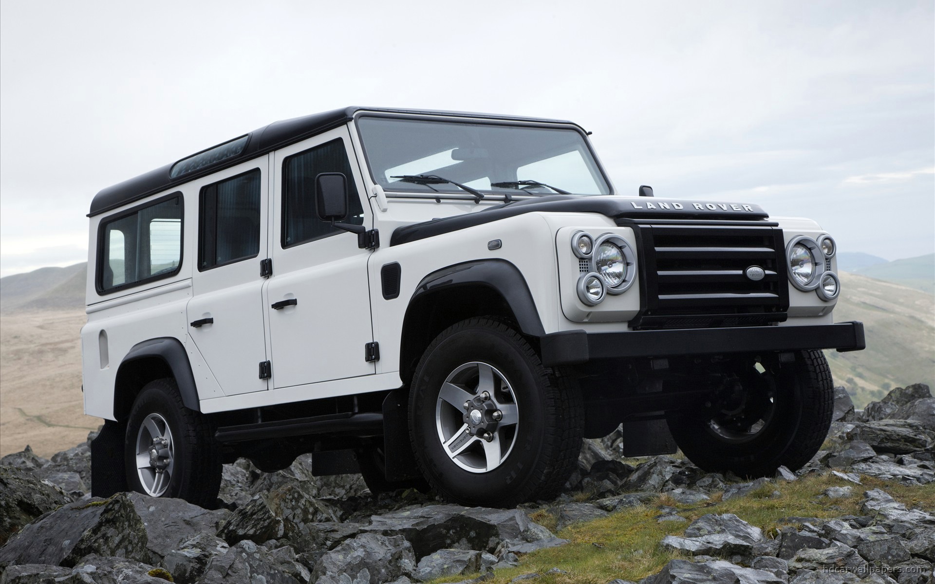 Land Rover Defender Fire Ice Editions Wallpaper HD