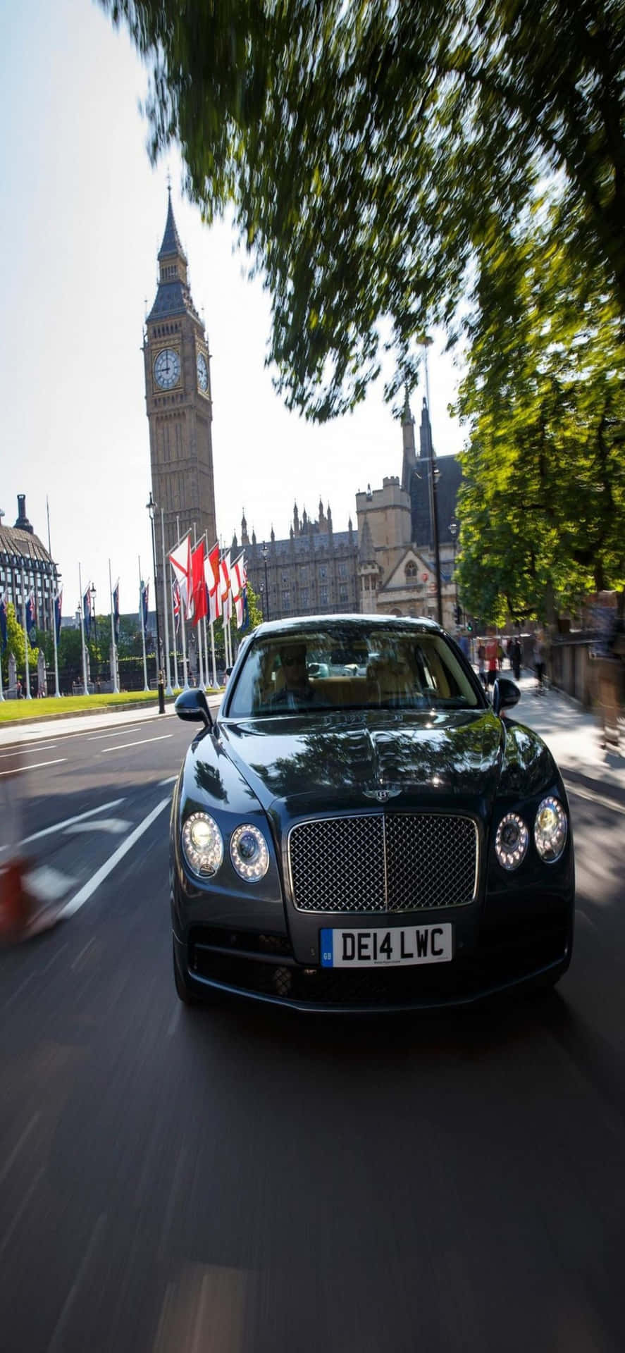 Experience Luxury With The iPhone Xs Max Bentley Wallpaper