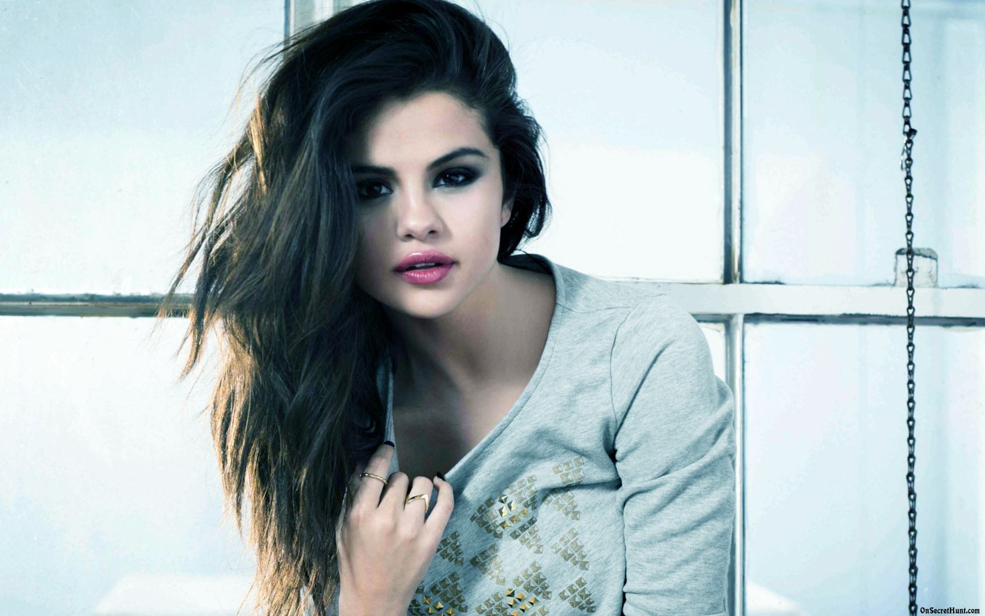 Selena Gomez HD Wallpaper Background Image