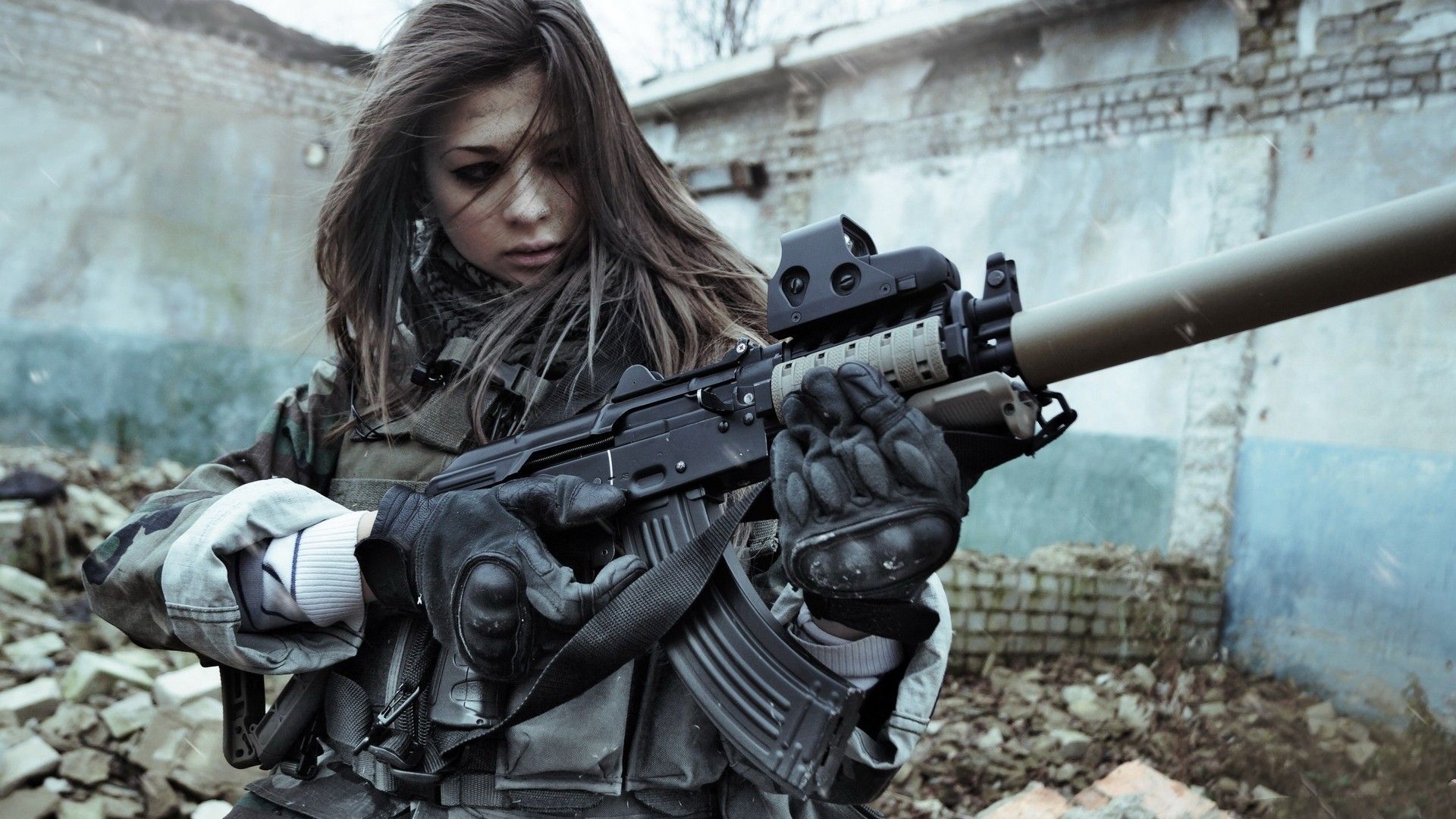 Women Soldiers War Guns Girls With Airsoft Magpul Eotech Akm
