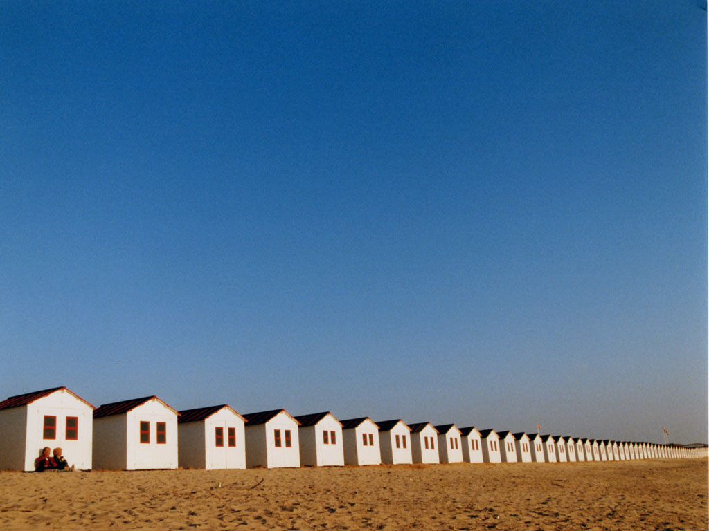 Beach Huts Buildings And Landmarks Wallpaper Image
