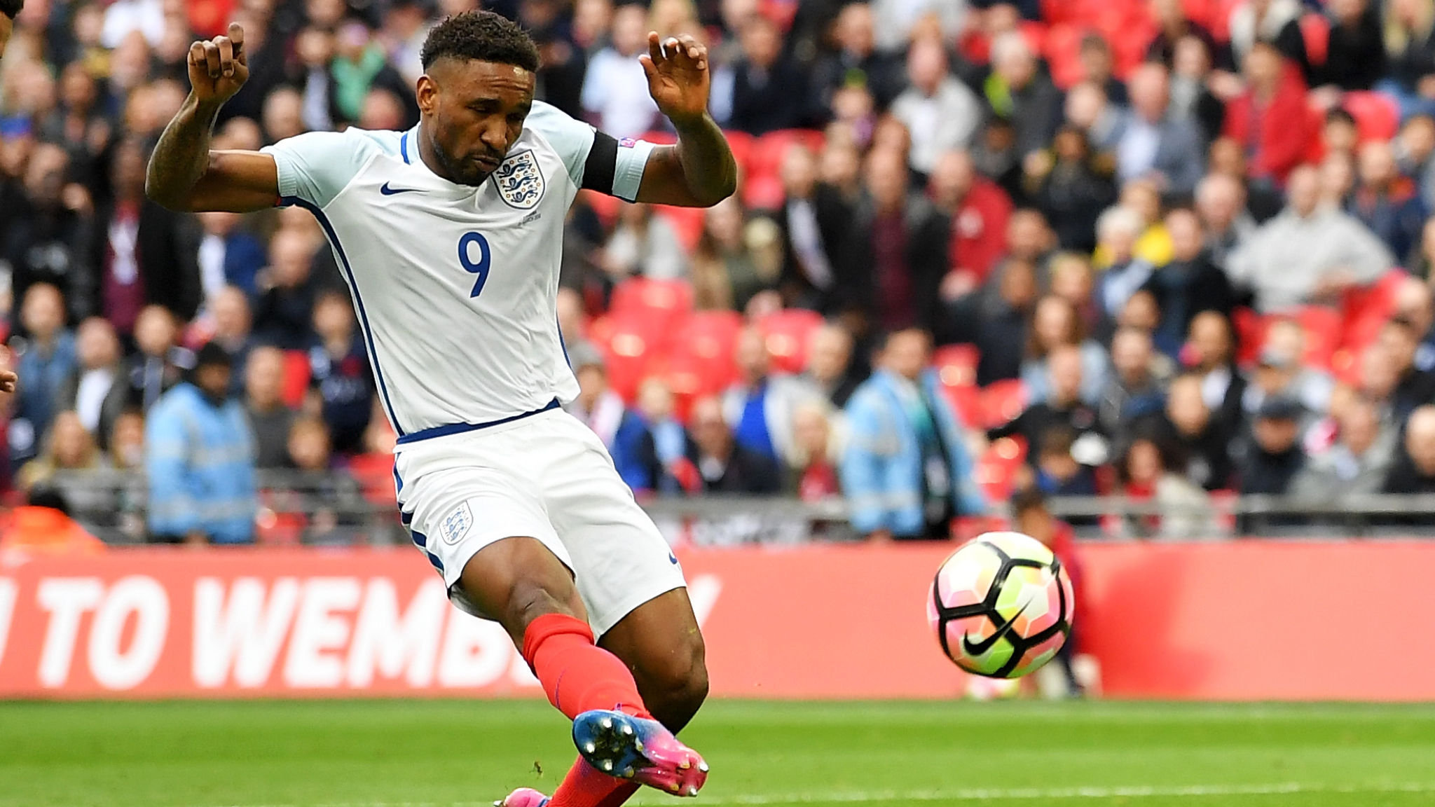 Jermain Defoe contract relegation clause disappoints Sunderland