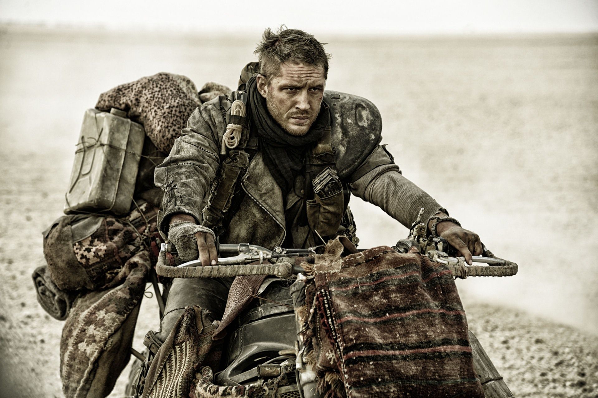 mad max fury road tom hardy wallpapers mad max epic road war at the