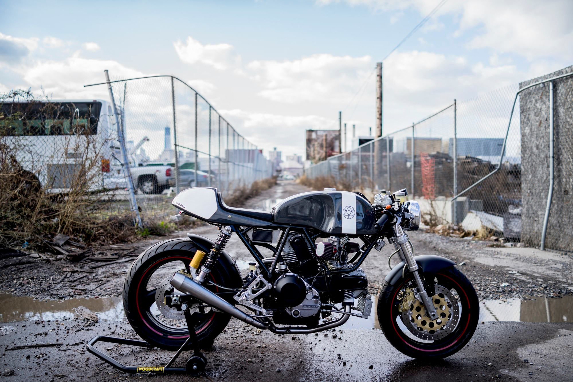 Nifty Two-Fifty: Hookie Co.'s Honda CB250 cafe racer | Bike EXIF