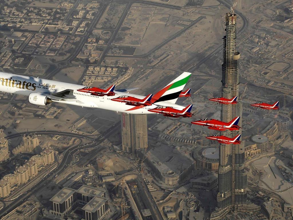 Force Burj Khalifa Formation Flying Boeing Wallpaper