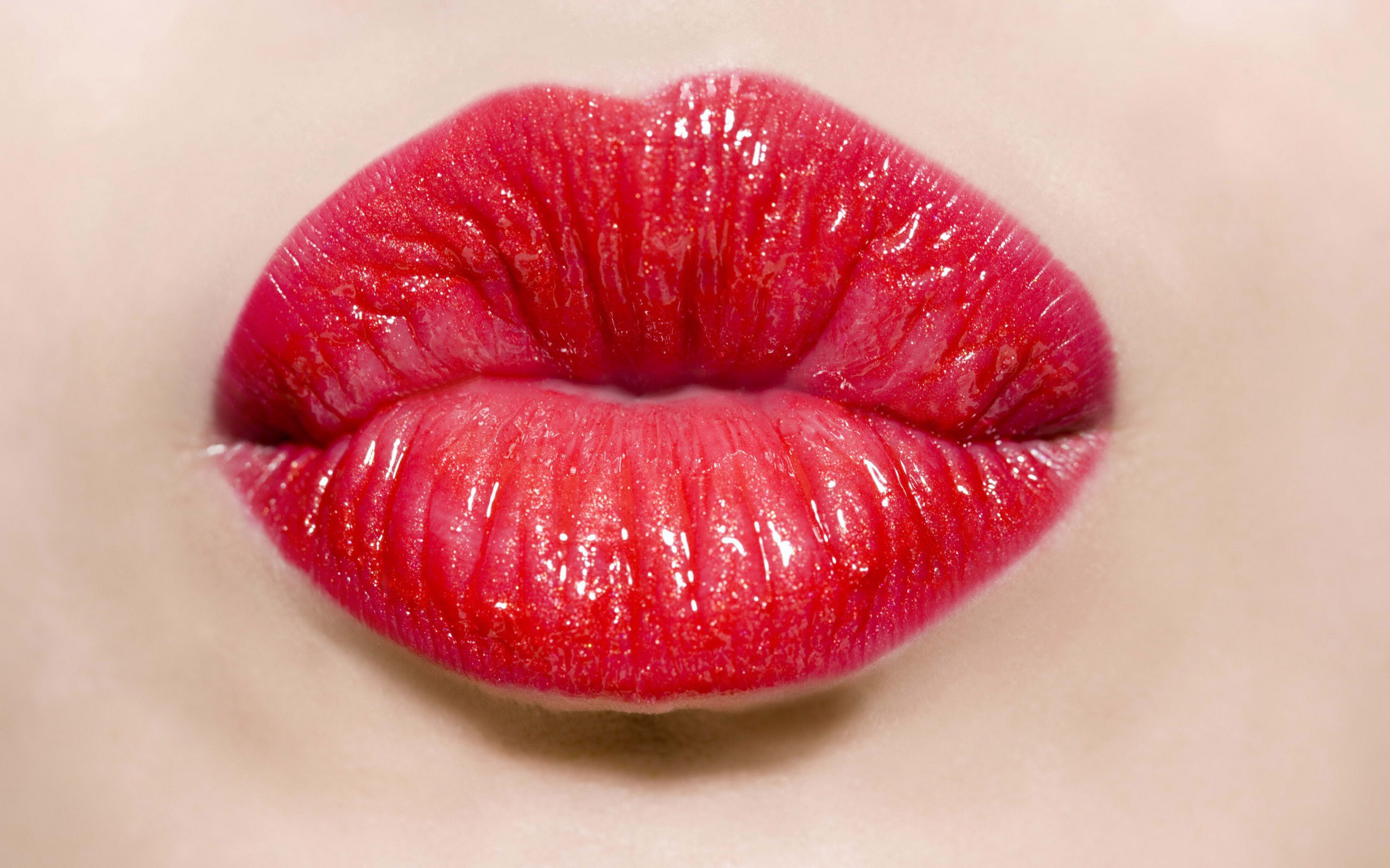 Red Lips HD Wallpaper