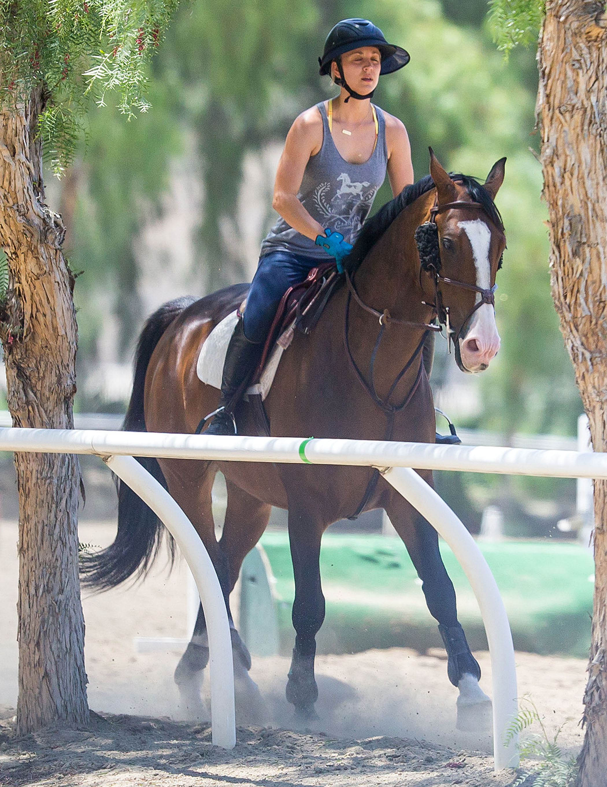 Kaley Cuoco Riding Her Horse At A Stable In La