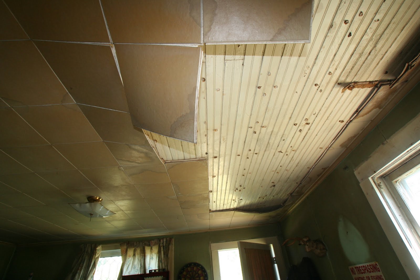 [47+] Wallpaper Ceiling Trim on WallpaperSafari