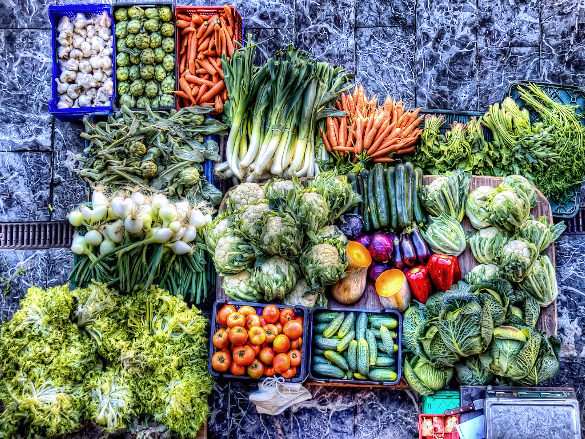 Vibrant Market Vegetables Wallpaper