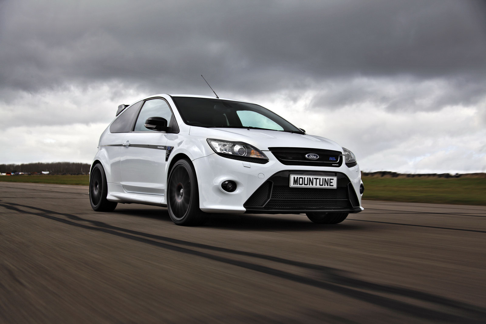 Ford Focus Rs Wallpaper Black Car Image Photo And